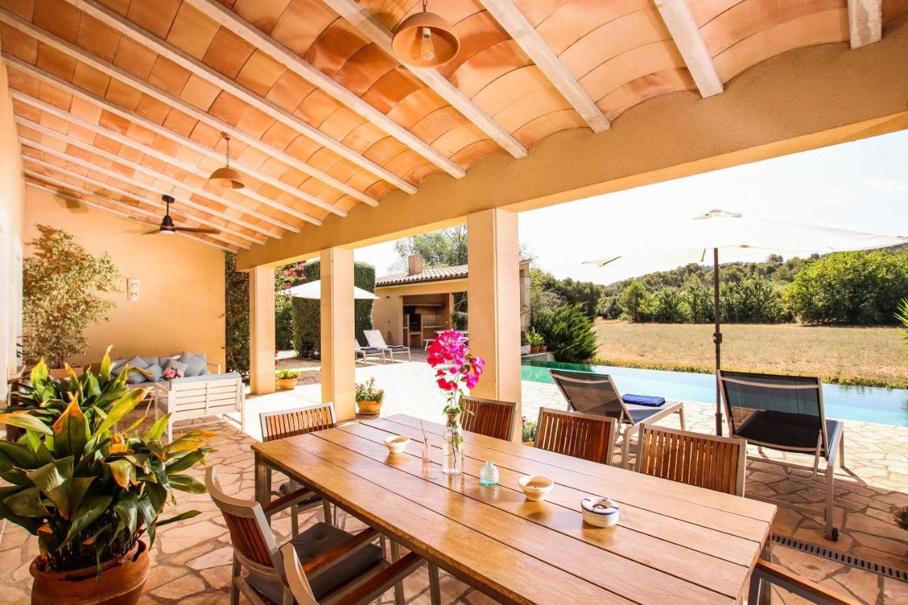 Villa Mares *