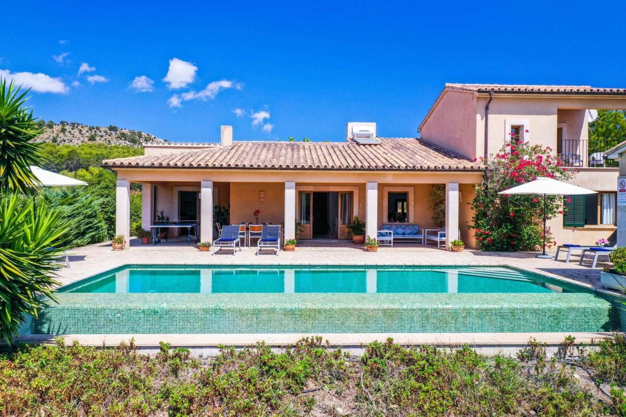Mares Villa